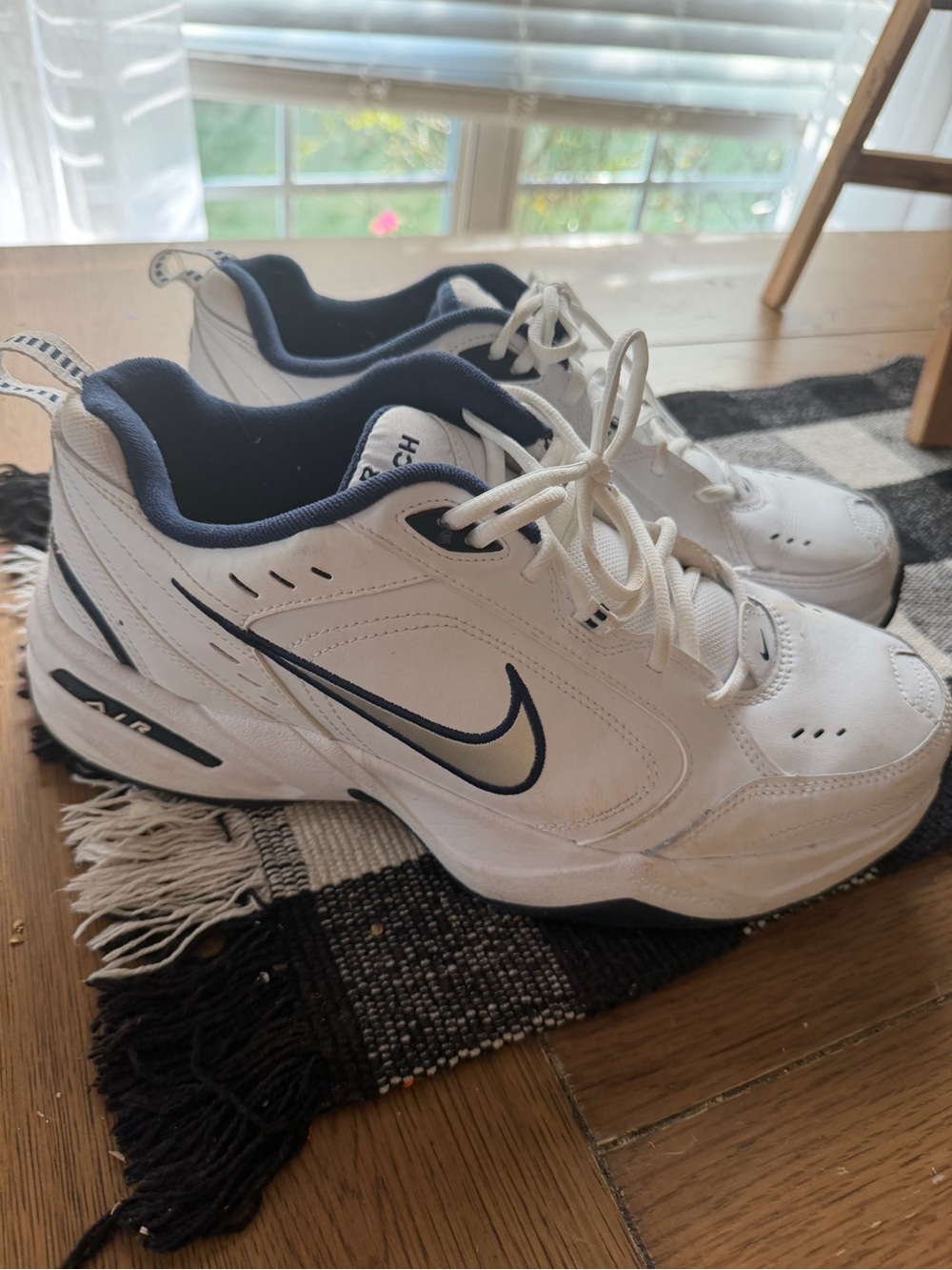 Nike White and Navy Men's Athletic Sneakers